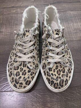 Leopard Print Canvas Low-Top Sneakers in Beige